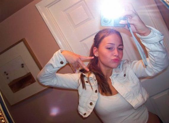Drunk Girls Love Bathrooms